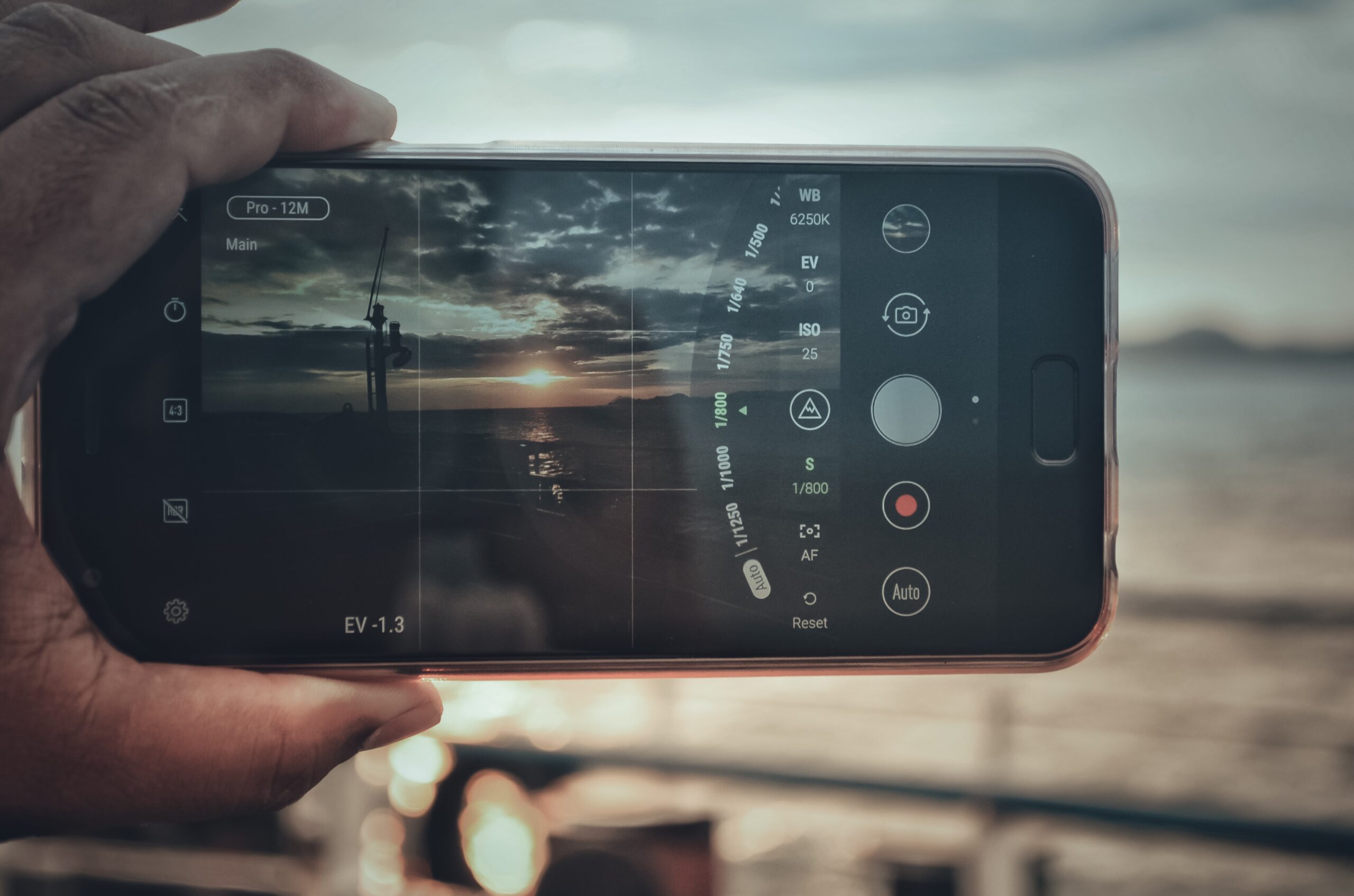 Tips Fotografi Smartphone: Hasil Maksimal ala Profesional
